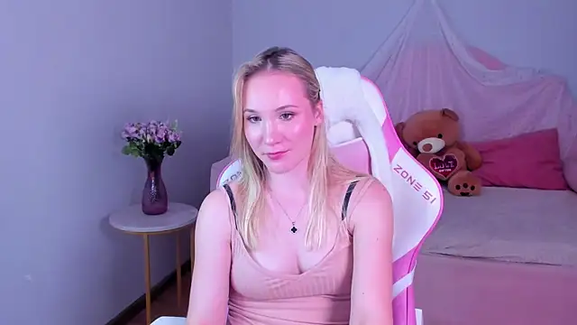 ElaraVoltage online show from June 8, 1:28 am