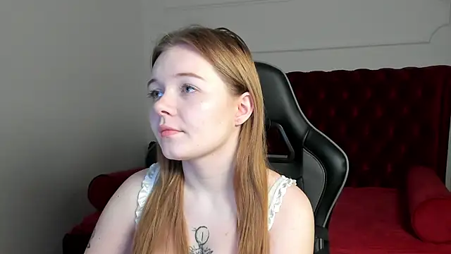 ElinaVale online show from March 23, 5:07 am
