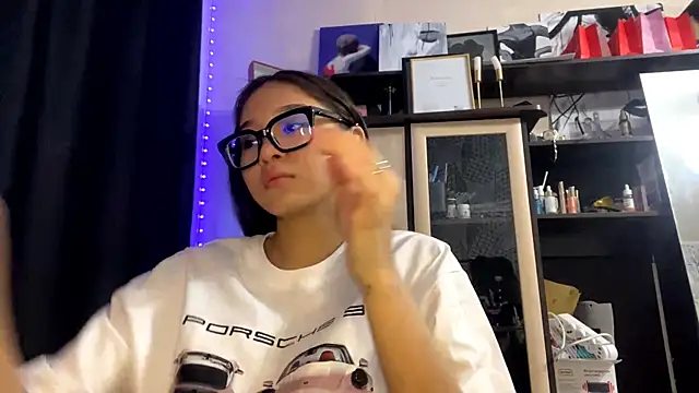 CatherineForbes online show from April 14, 12:43 pm