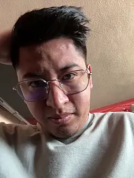 GoldenM95 online show from March 12, 5:39 pm