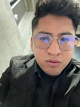 GoldenM95 online show from March 15, 9:16 am