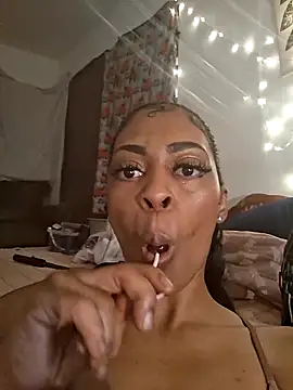 Snapshot of Lollypopp6 chatting on April 1, 12:46 am Lollypopp6 online show from April 1, 12:46 am