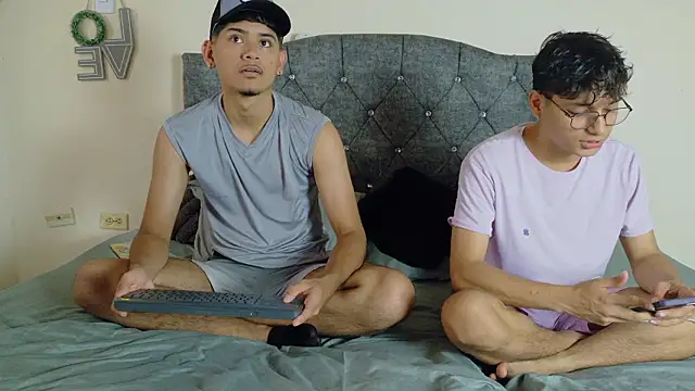 logan andrew online show from March 14, 7:53 pm