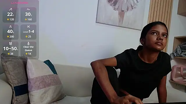queen adhara online show from August 4, 12:53 pm
