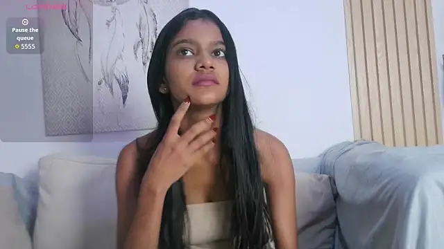 Snapshot of queen_adhara chatting on May 8, 12:42 pm queen adhara online show from May 8, 12:42 pm
