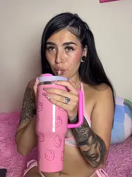 Charlothe1 online show from April 13, 1:42 am