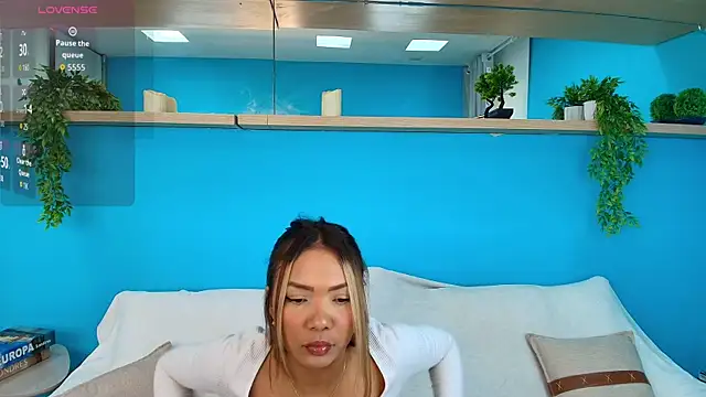 Debra Fox online show from March 24, 11:54 am