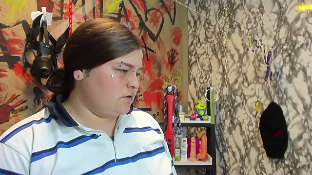 milaanddalia   online show from March 13, 1:05 pm