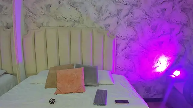 Tamara Ferrer online show from March 31, 11:23 am