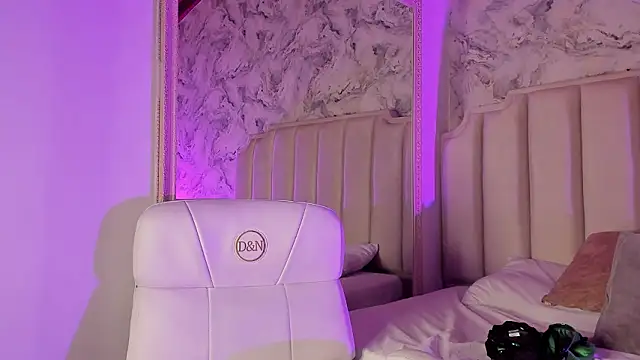 Tamara Ferrer online show from March 17, 1:47 pm