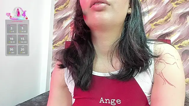 Ameliiiee online show from April 7, 7:26 pm