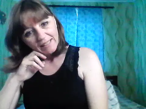 Alisaprice077 online show from April 13, 7:34 am