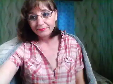 Alisaprice077 online show from May 30, 12:44 pm