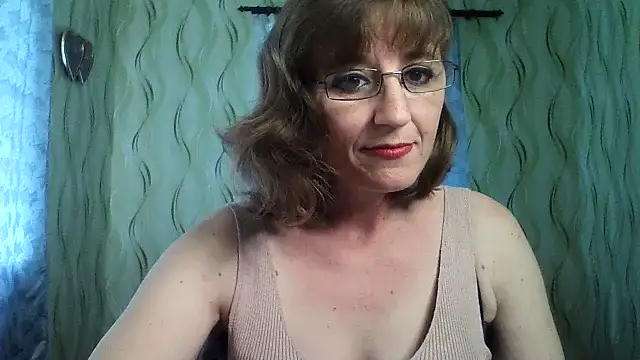 Alisaprice077 online show from June 10, 10:05 am