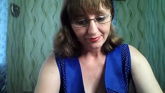 Alisaprice077 online show from July 1, 9:31 am