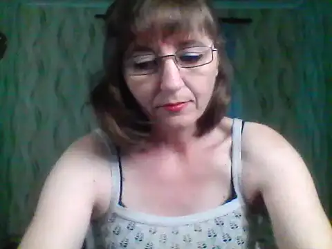 Alisaprice077 online show from May 27, 11:17 am