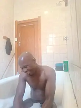 Zolani003 online show from May 24, 2:06 pm