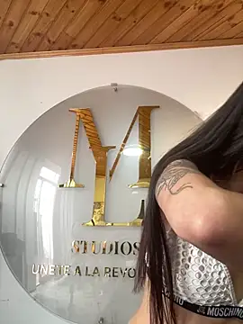 Cloe pink1 online show from March 12, 2:32 pm