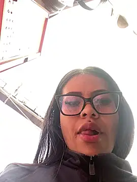 Cloe pink1 online show from March 24, 2:17 pm