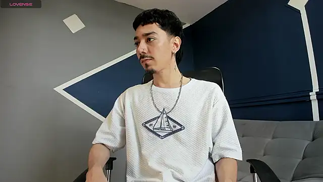 finn jackson online show from March 13, 7:30 pm