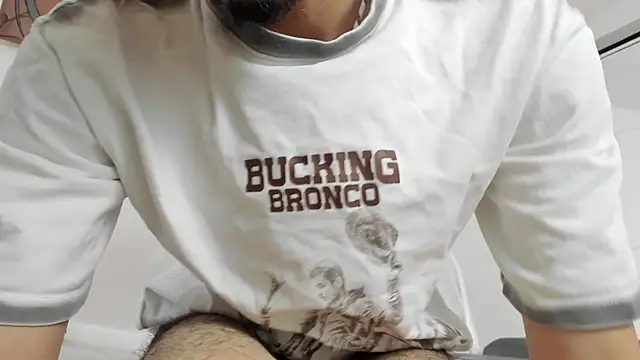 finn jackson online show from April 2, 8:04 pm