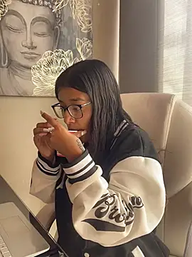 chanell pinkk online show from March 13, 1:27 pm