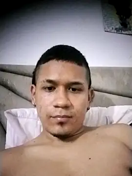 Snapshot of Paisa__Col77 chatting on March 16, 5:04 am Paisa Col77 online show from March 16, 5:04 am
