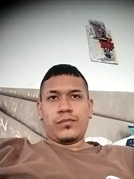 Snapshot of Paisa__Col77 chatting on March 20, 5:25 pm Paisa Col77 online show from March 20, 5:25 pm