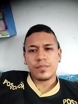Snapshot of Paisa__Col77 chatting on March 11, 4:01 pm Paisa Col77 online show from March 11, 4:01 pm