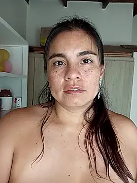 BettyBoo w online show from April 15, 1:37 pm