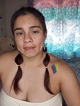 Snapshot of BettyBoo_w chatting on June 27, 7:31 pm BettyBoo w online show from June 27, 7:31 pm