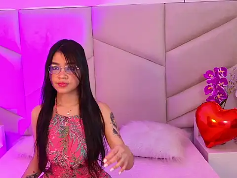 OliviaDiaz online show from March 13, 7:41 pm