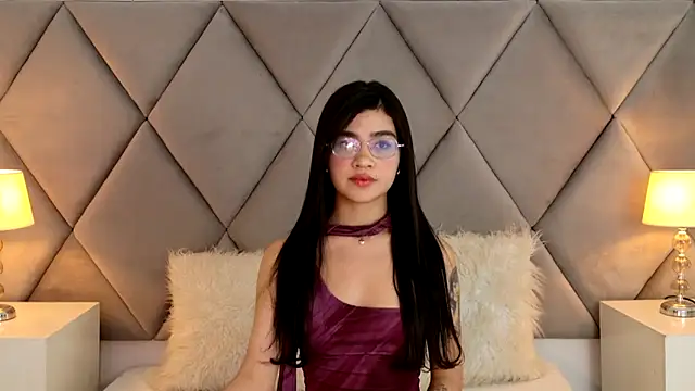 OliviaDiaz online show from April 27, 8:29 pm