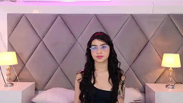 OliviaDiaz online show from March 27, 8:54 pm