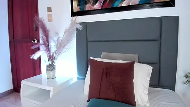 FreyaCameron online show from May 8, 12:53 pm