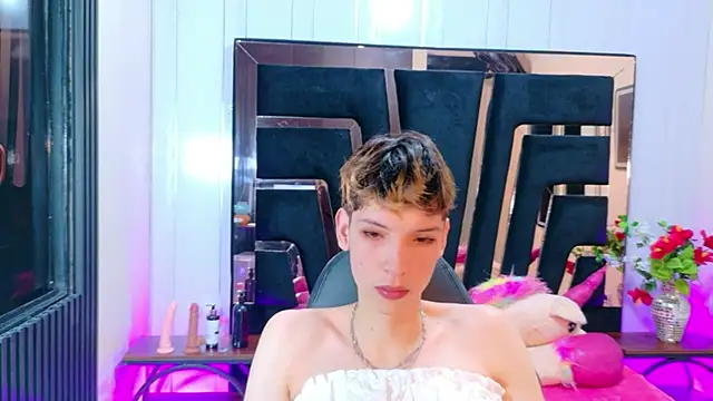 Stefany PiInk online show from March 22, 1:23 pm