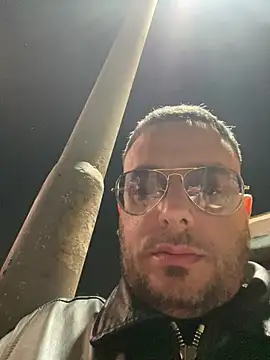 tonyboys19418 online show from March 7, 9:53 pm