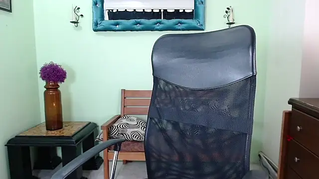 ChalonVera online show from May 27, 7:54 pm
