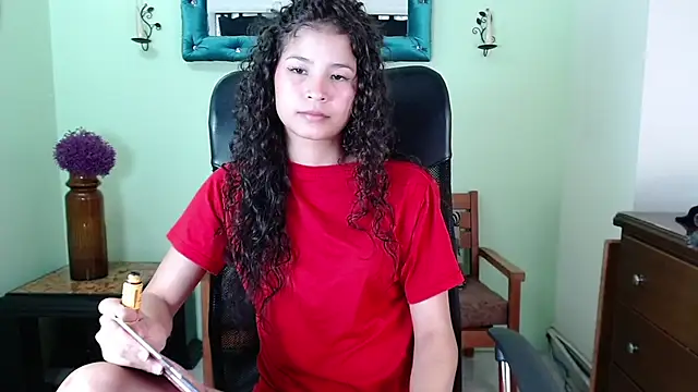 ChalonVera online show from June 6, 8:03 pm