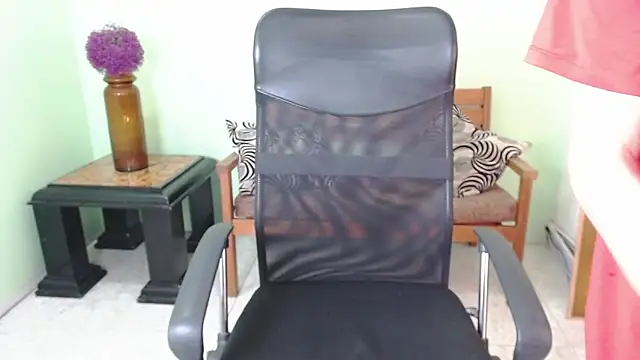 ChalonVera online show from April 8, 7:15 pm