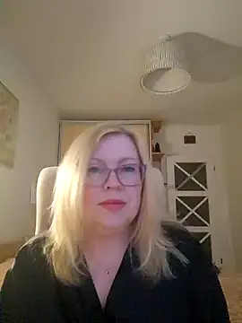 JanieLight53 online show from March 31, 4:31 pm