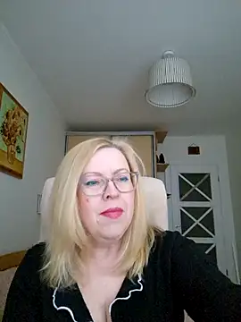 JanieLight53 online show from March 28, 3:24 pm