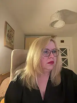 JanieLight53 online show from May 8, 5:39 pm