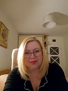 JanieLight53 online show from March 26, 9:24 pm