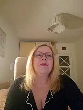 JanieLight53 online show from March 30, 5:36 pm