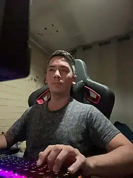 Cr1sXPorn online show from March 22, 11:17 pm