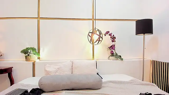 BrendaCantorel online show from April 13, 12:09 pm