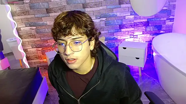 JUSTIN TAY1 online show from March 14, 3:12 am