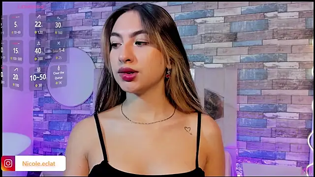 Snapshot of cloe_1tay chatting on May 15, 3:26 am cloe 1tay online show from May 15, 3:26 am