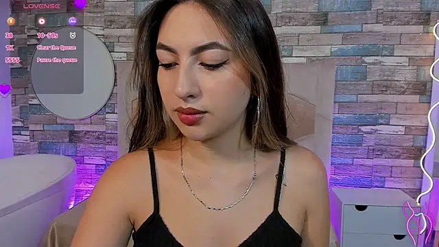 Snapshot of cloe_1tay chatting on May 31, 3:34 am cloe 1tay online show from May 31, 3:34 am